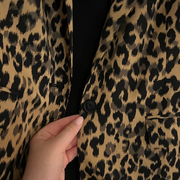 Halogen Single Button Blazer in Taupe Animal Print Cheetah - Picture 10 of 14